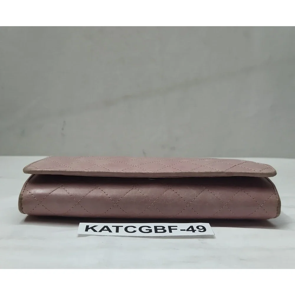 HOBO International Light Purple Leather Quilted Credit Card Bifold Wallet